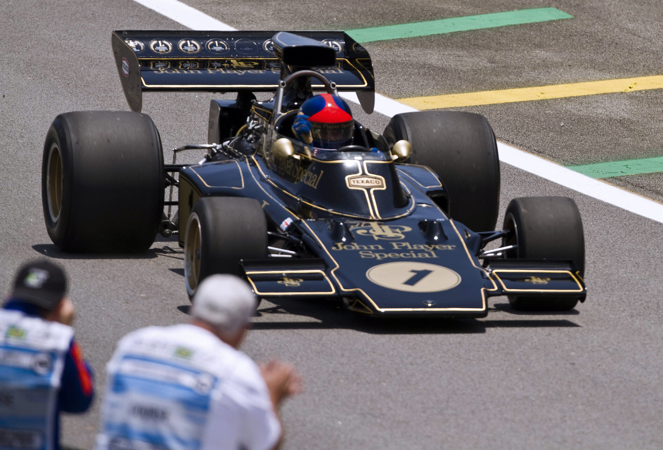 Lotus 72