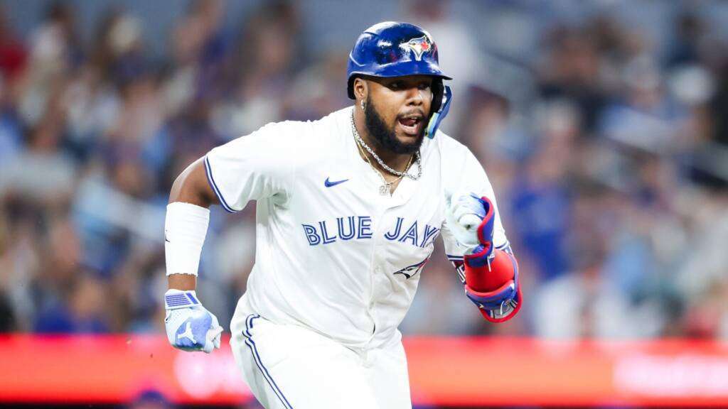 Albert Pujols likes what he sees in Vladimir Guerrero Jr. -