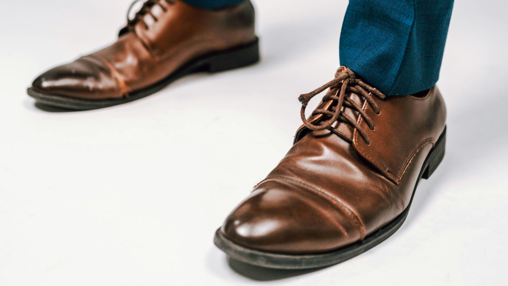 4. Chaussures de ville cirées