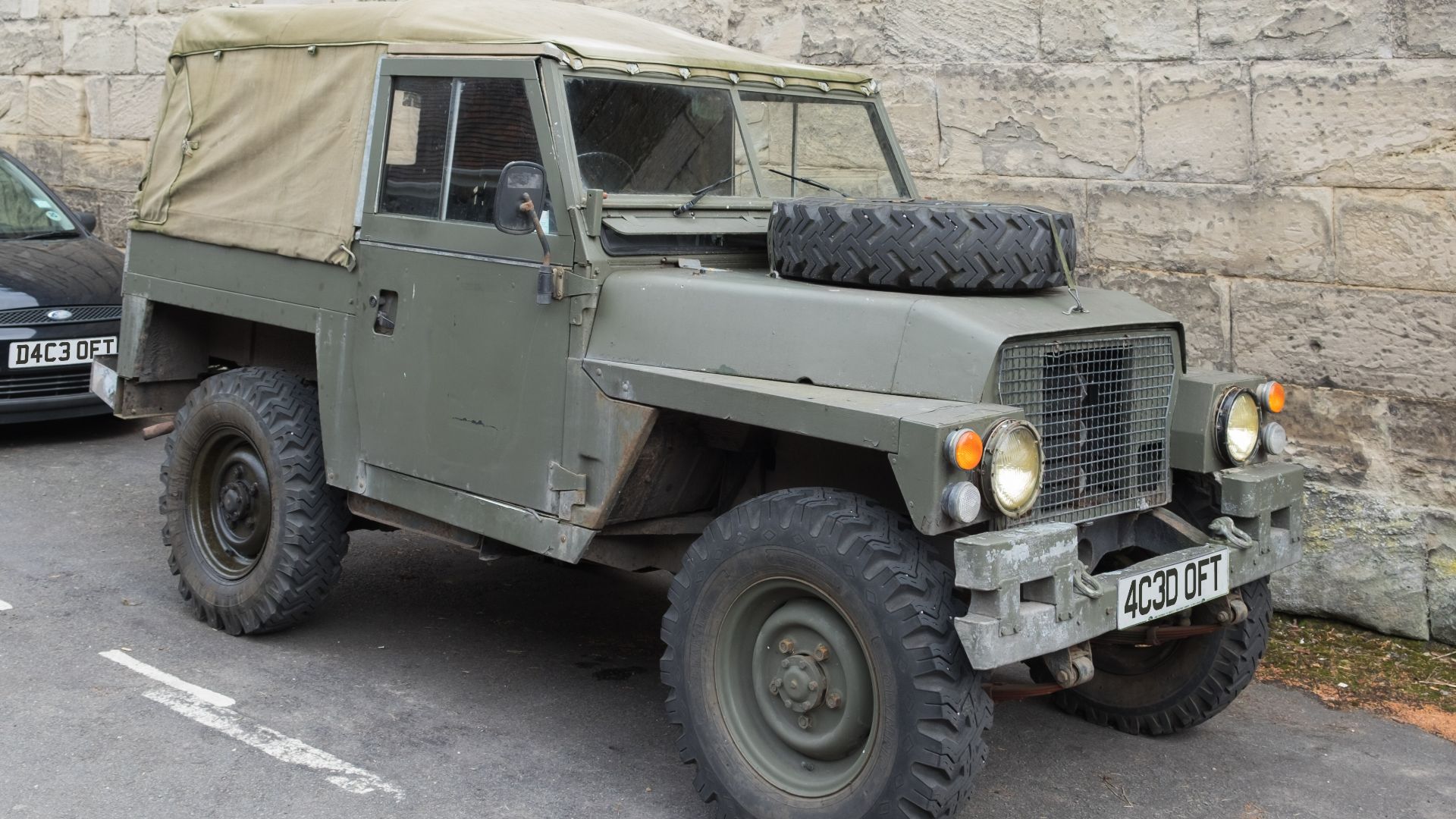 8. Land Rover Série I