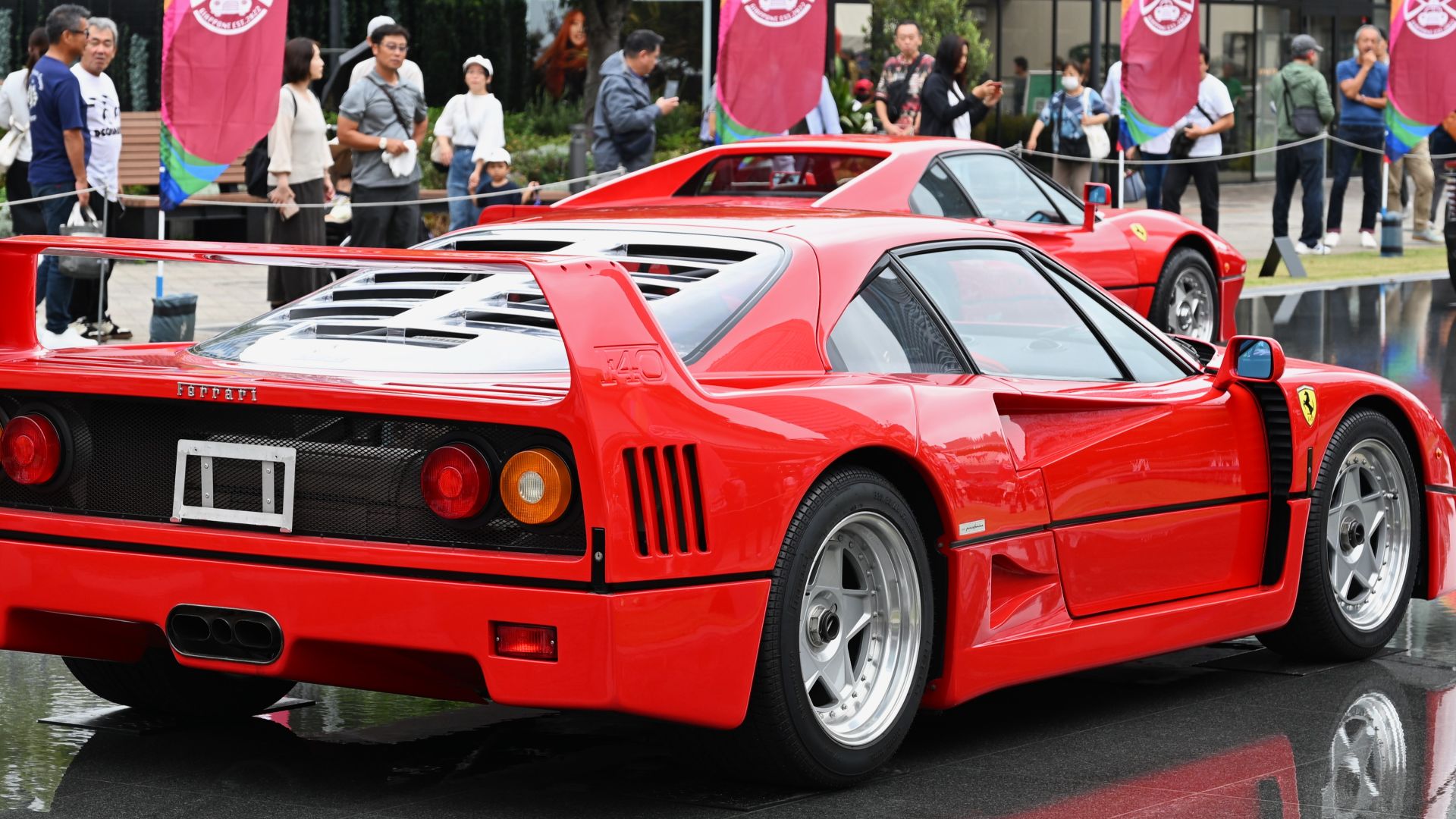 2. Ferrari F40