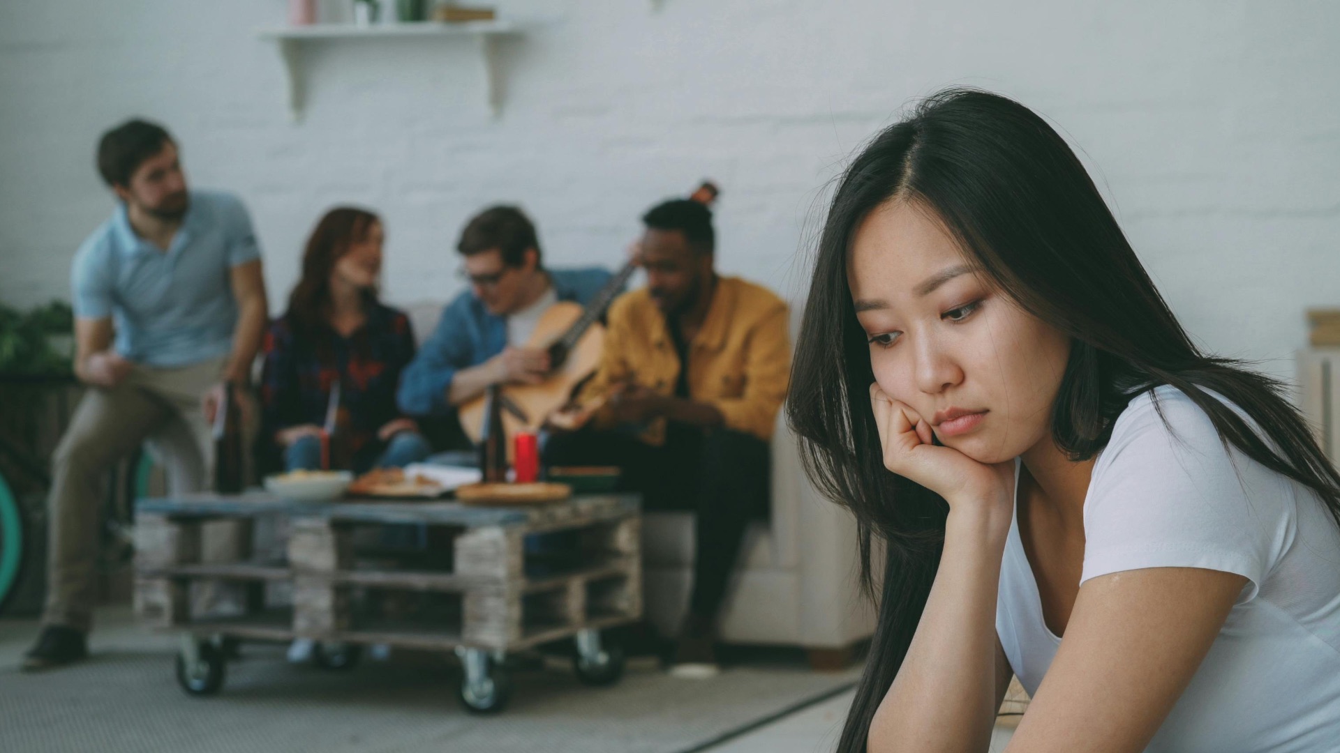 4. Tu ne te souviens même plus de la dernière fois où tu t'es senti pleinement toi-même