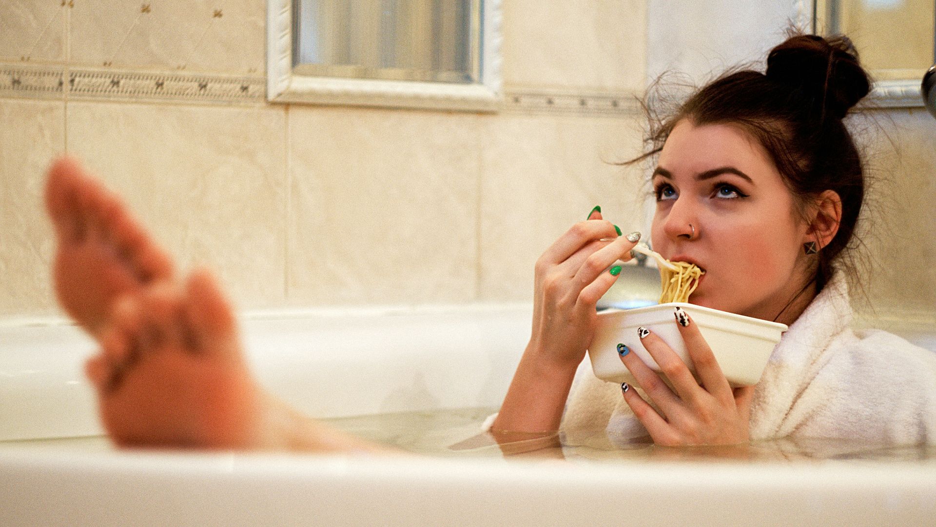 12. Vos repas ne vous rassasient pas