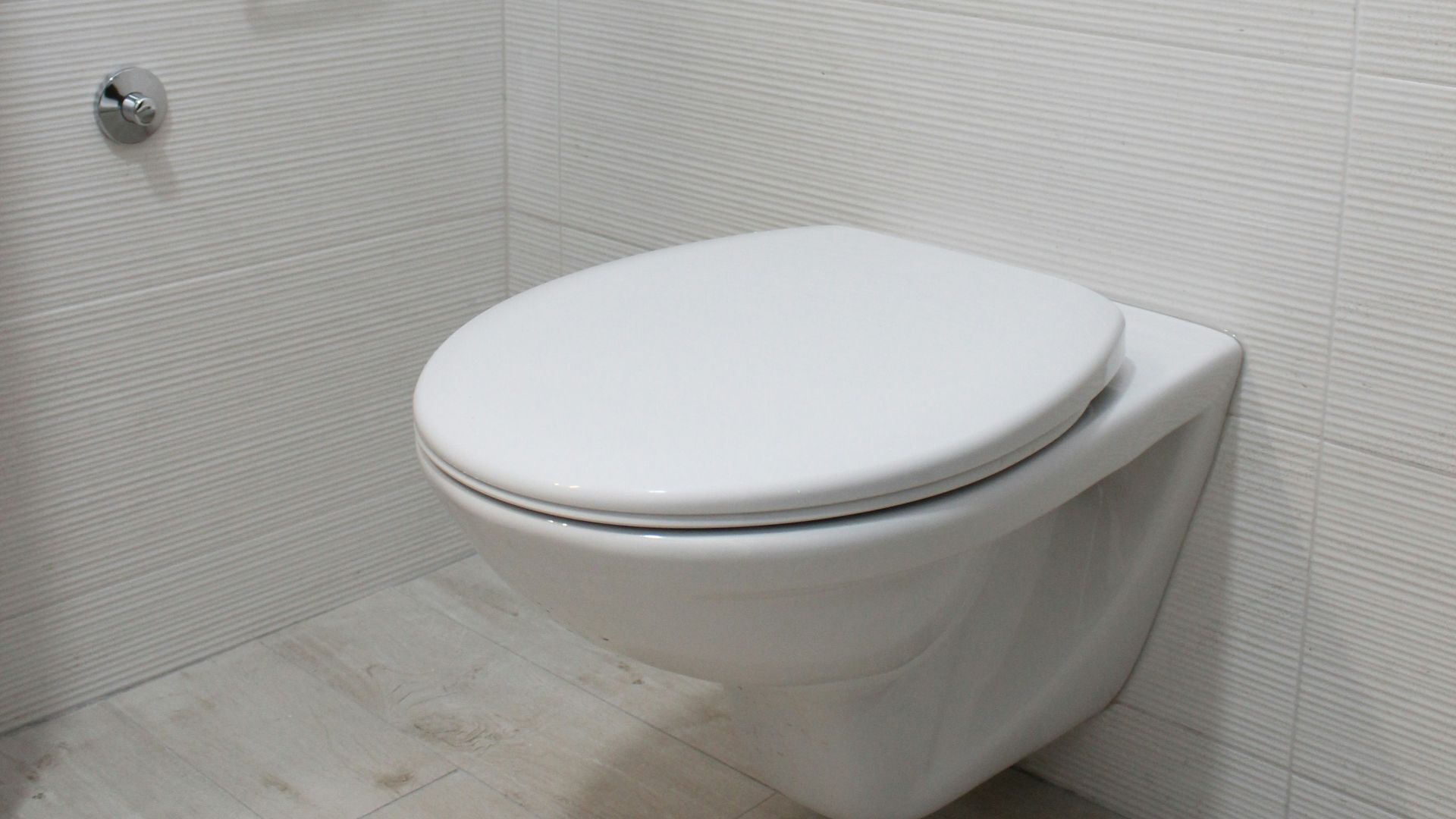 13. Vos habitudes dans la salle de bains laissent à désirer