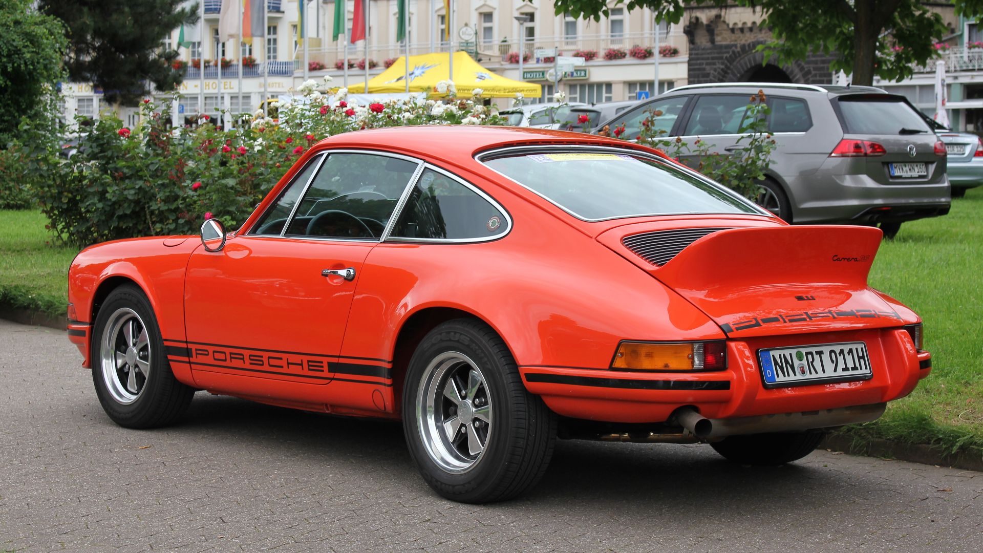 2. Porsche 911