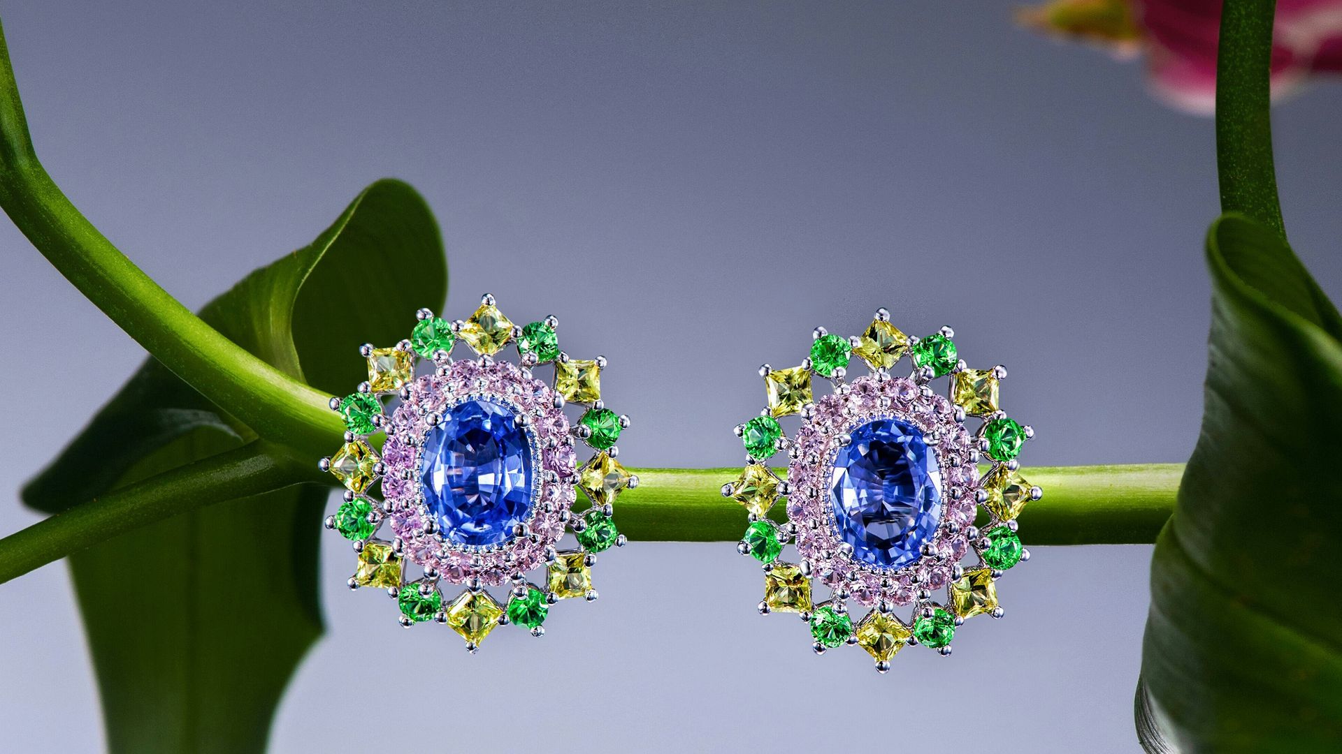 12. Boucles d'oreilles en diamant