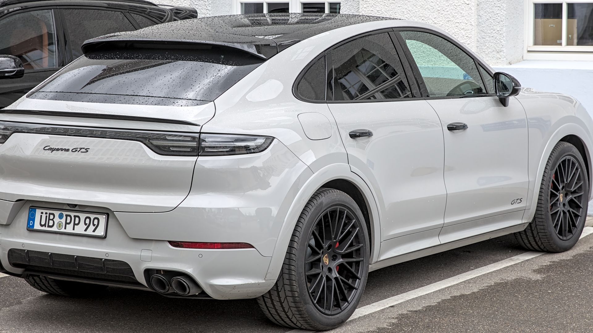 14. Porsche Cayenne