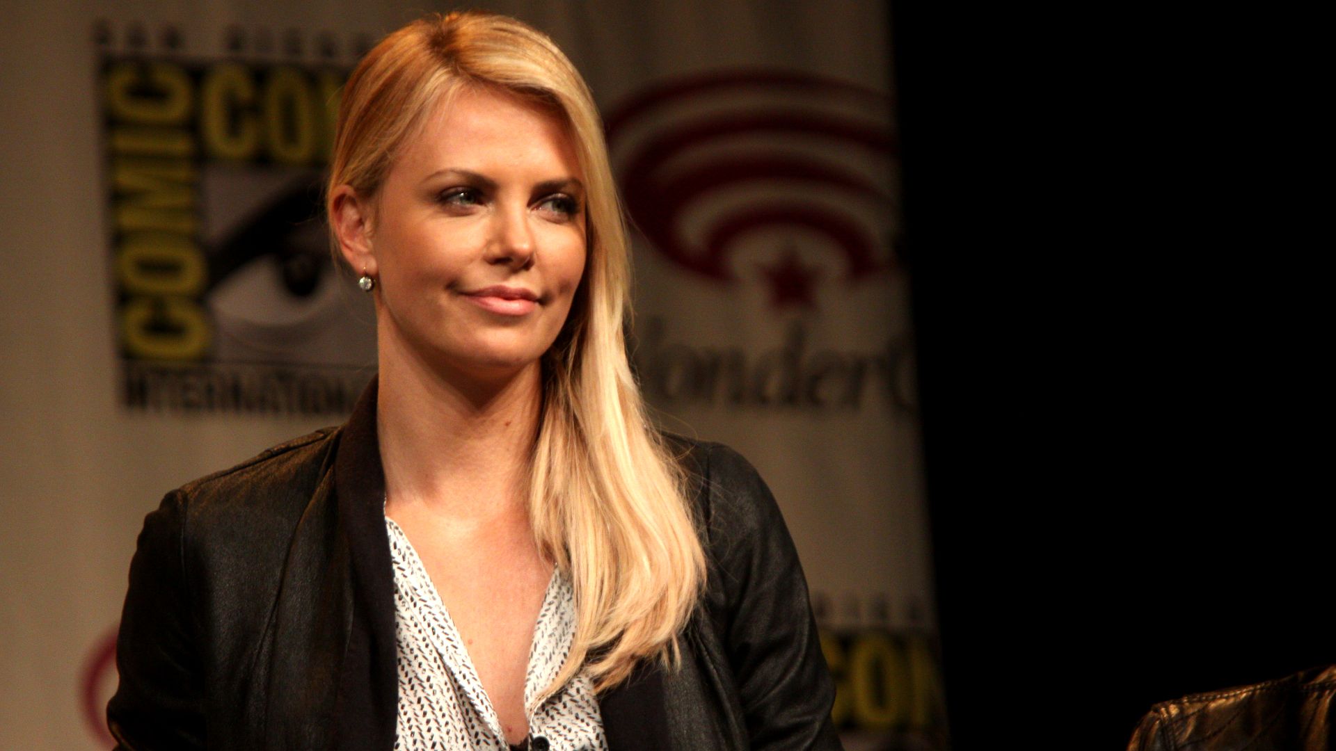 4. Charlize Theron dans le rôle d'Aileen Wuornos