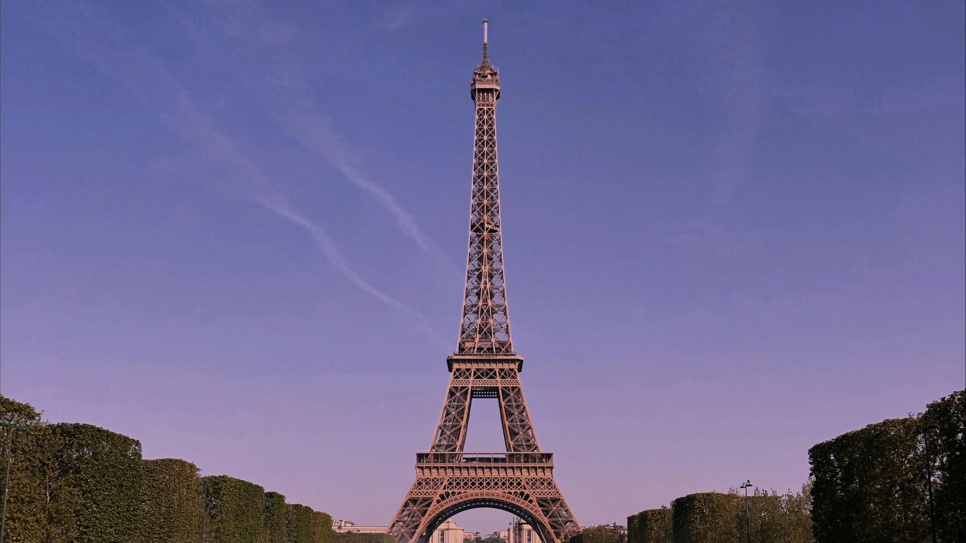 4. La Tour Eiffel