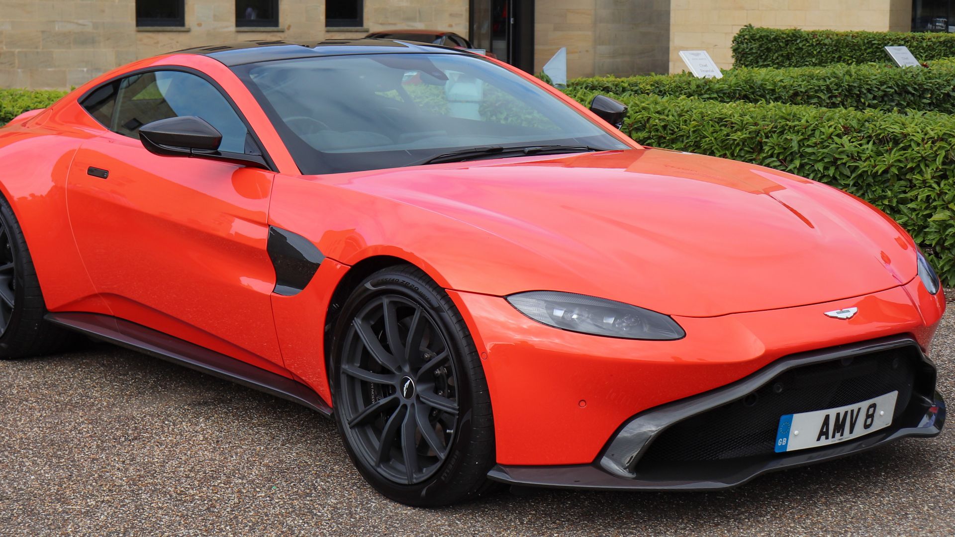 10. Aston Martin Vantage
