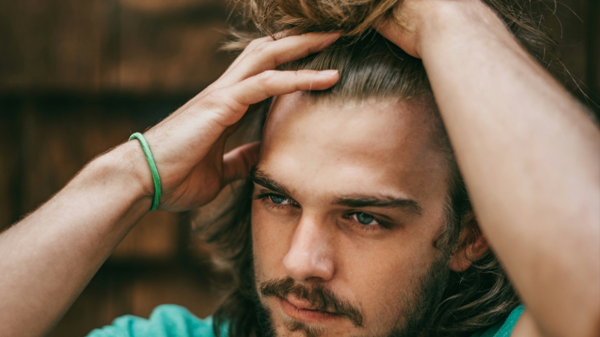 10 coiffures qui pourraient faire reculer vos cheveux et 10 autres à adopter