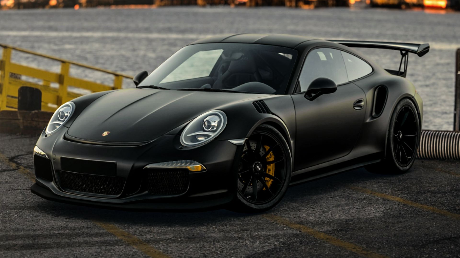 10. Porsche 911