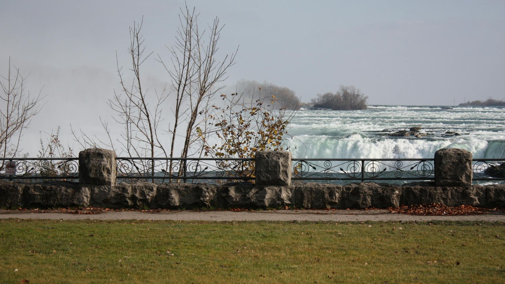 18. Niagara Falls Parkway, Ontario