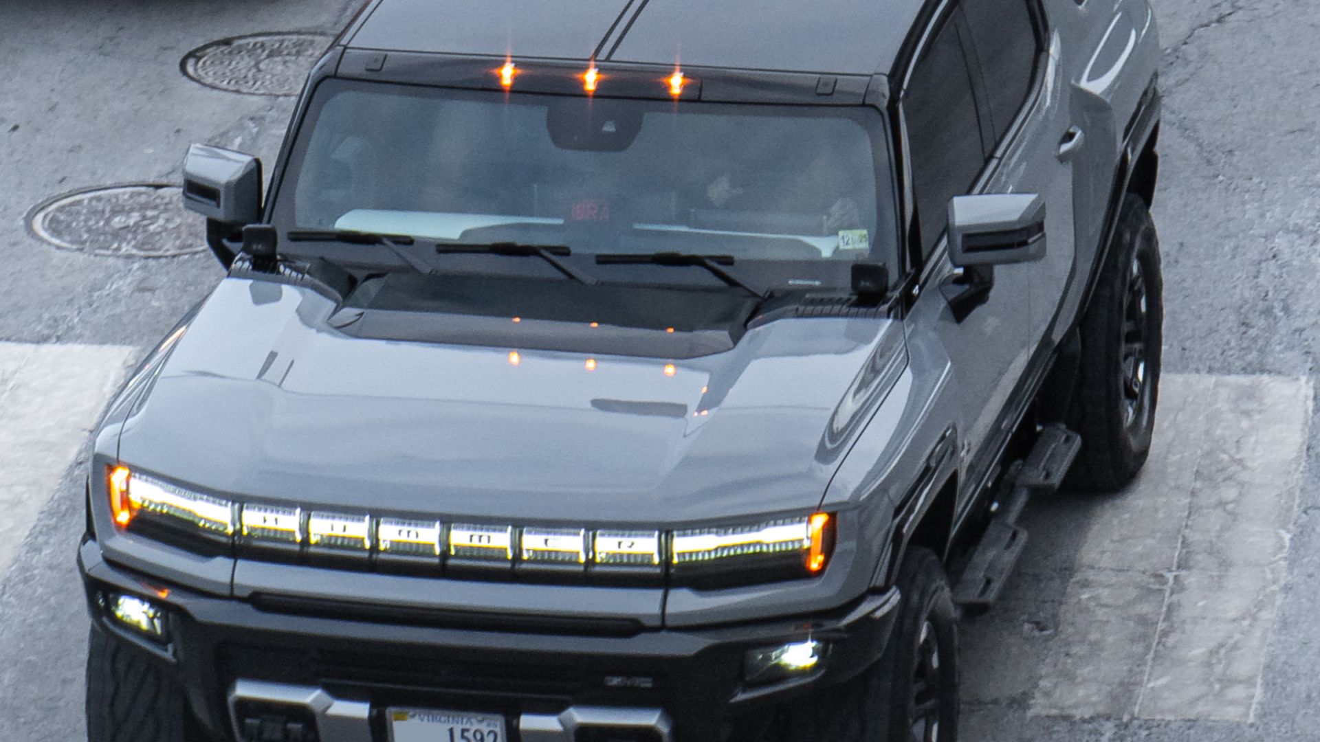 9. SUV GMC Hummer EV