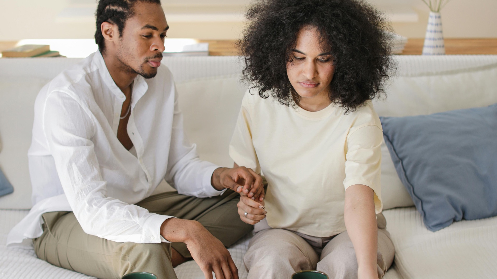 8. Vous essayez de contrôler les personnes avec lesquelles ils passent du temps