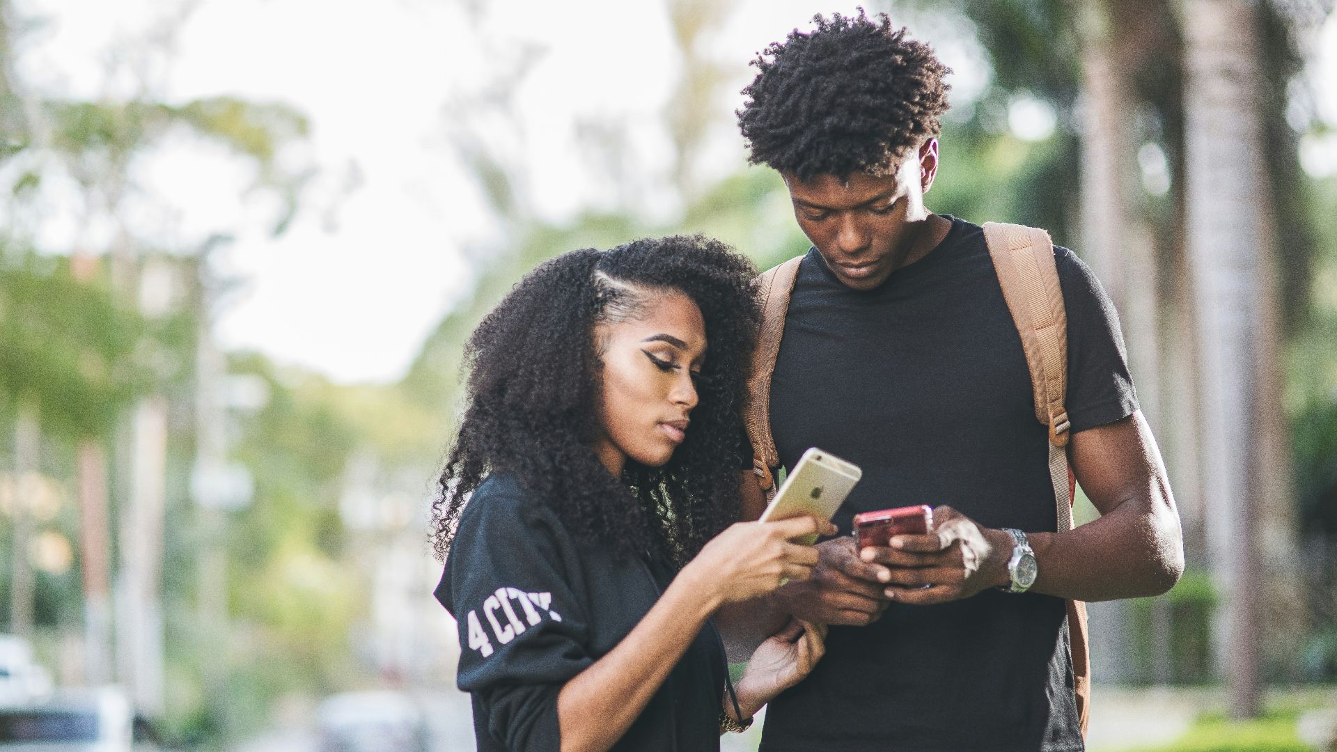 5. Vérifier leur téléphone