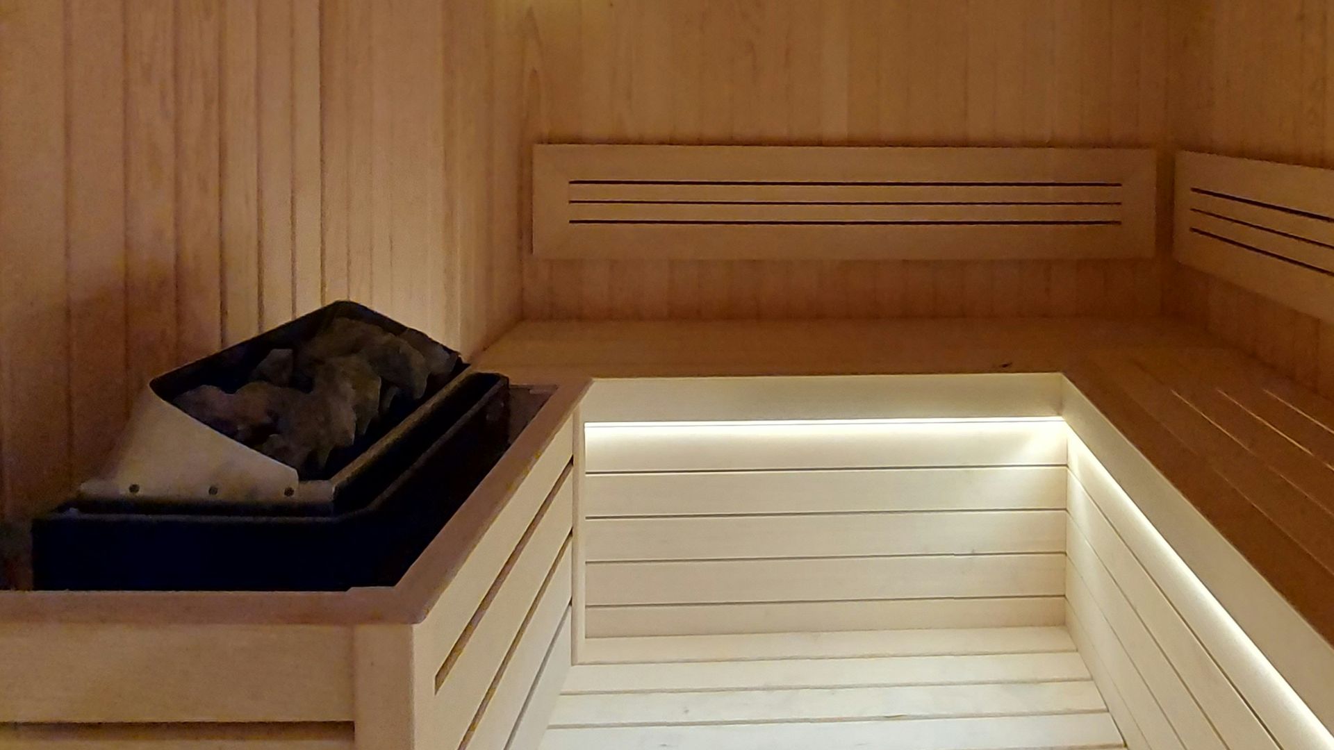 8. Installation de saunas infrarouges dans la chambre à coucher