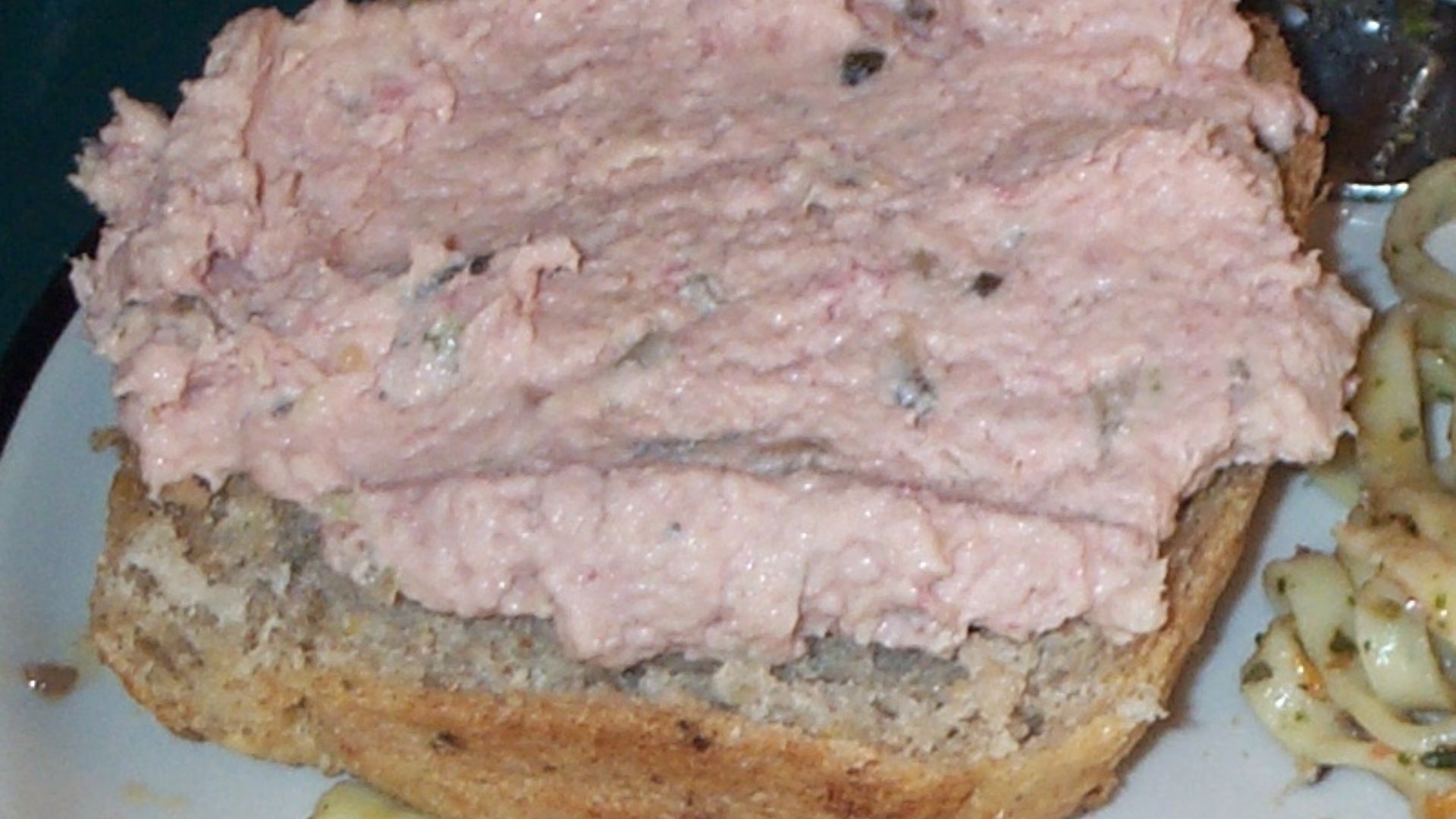 14. Pâte à tartiner à la salade de jambon