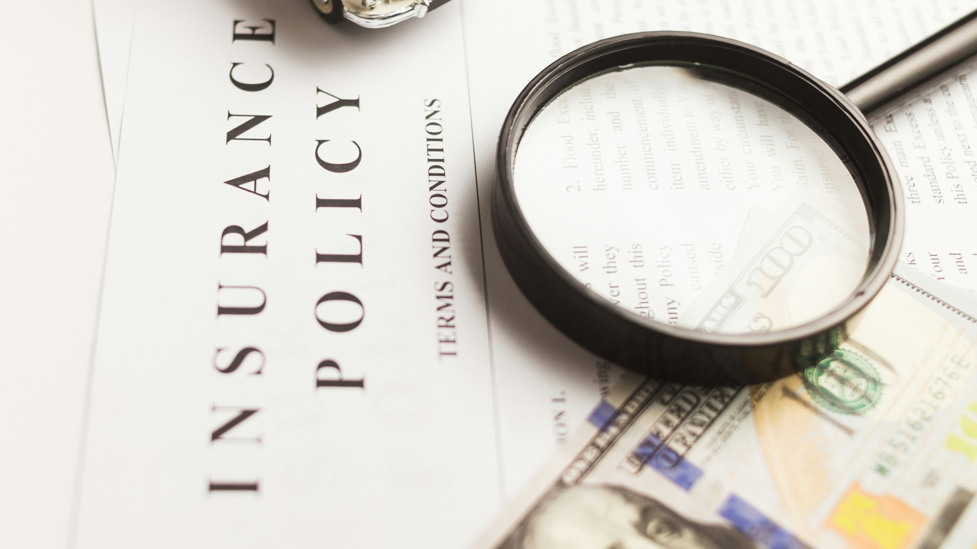 15. Vérifiez votre immatriculation, votre assurance et votre assistance routière