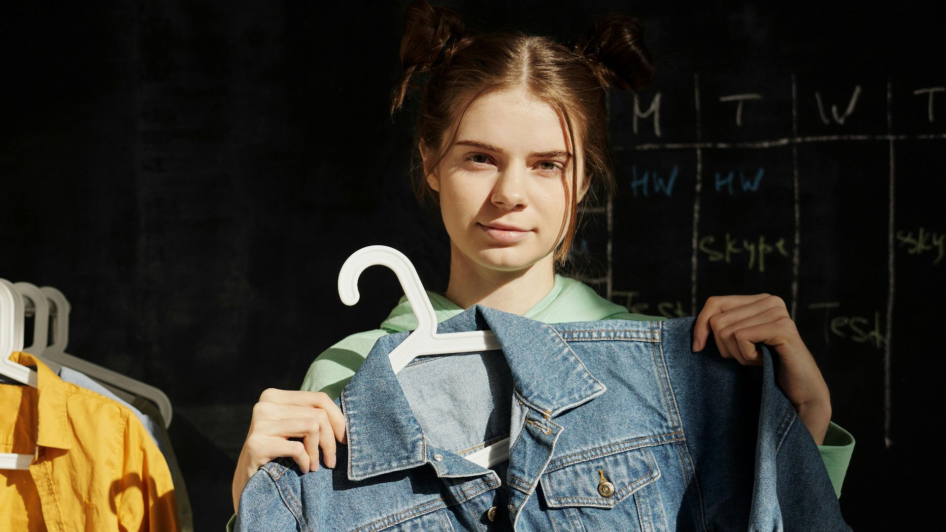 20 marques de vêtements où tu fais tes achats quand tu passes de l’adolescence à l’âge adulte