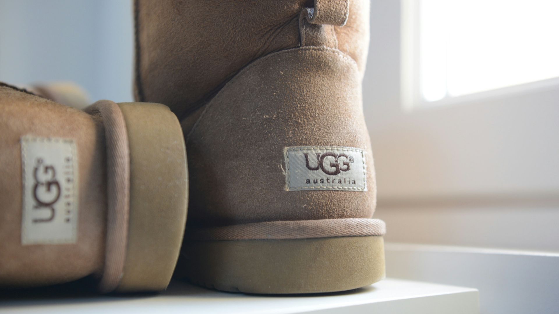8. Leggings évasés avec des Uggs