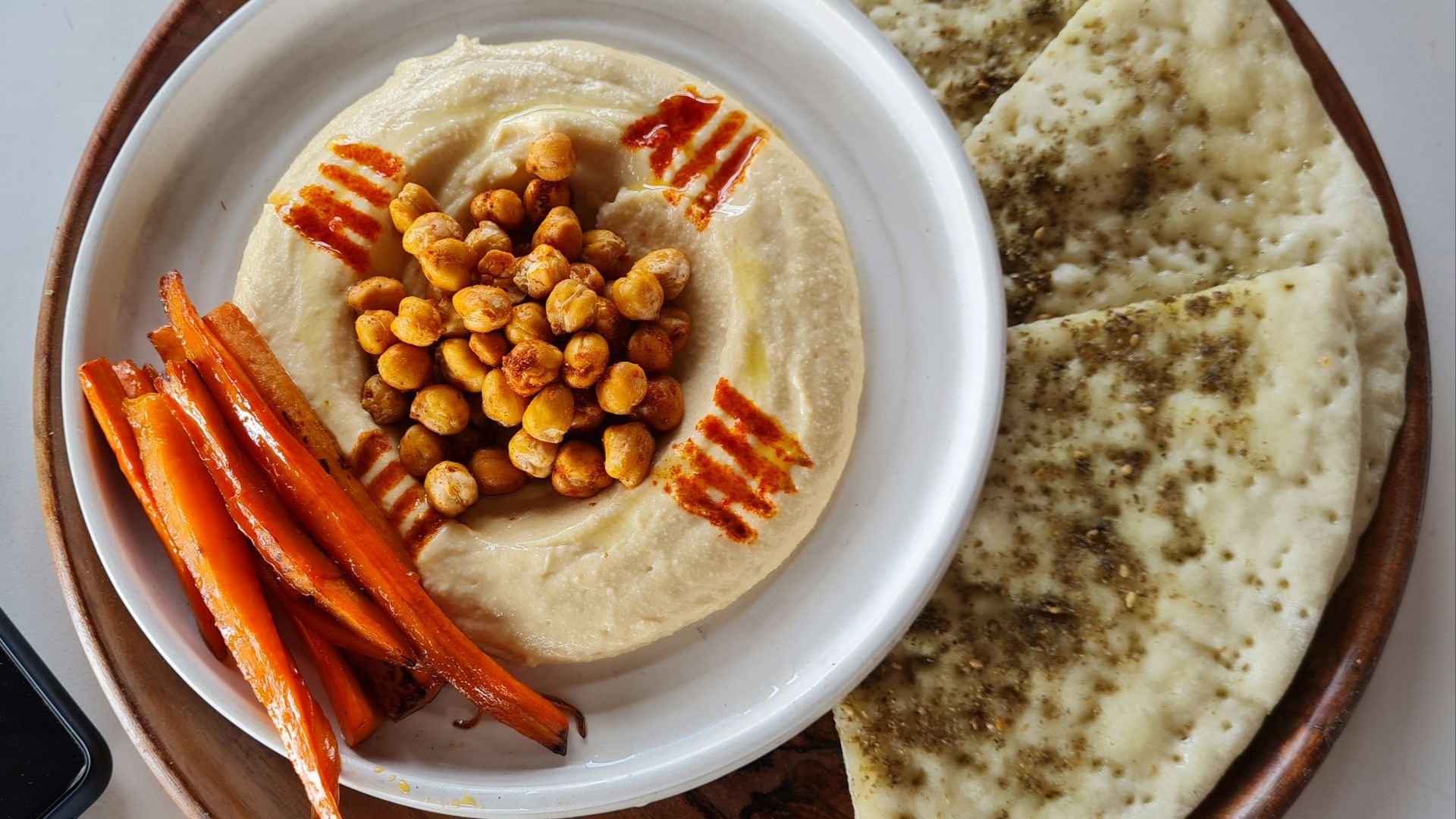 16. Ayez toujours du houmous à portée de main pour les petites faims