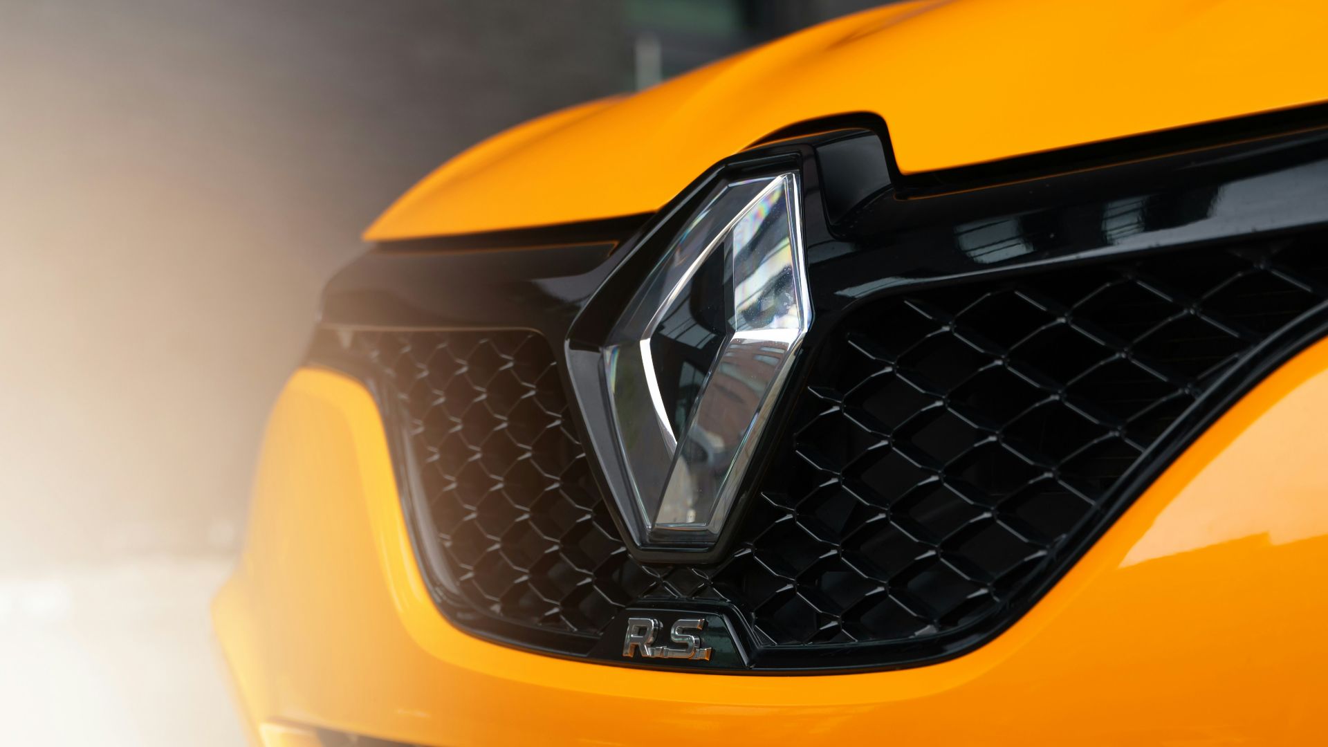6. Renault