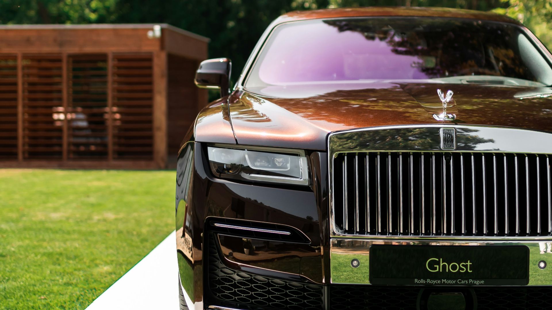 15. Rolls-Royce Ghost