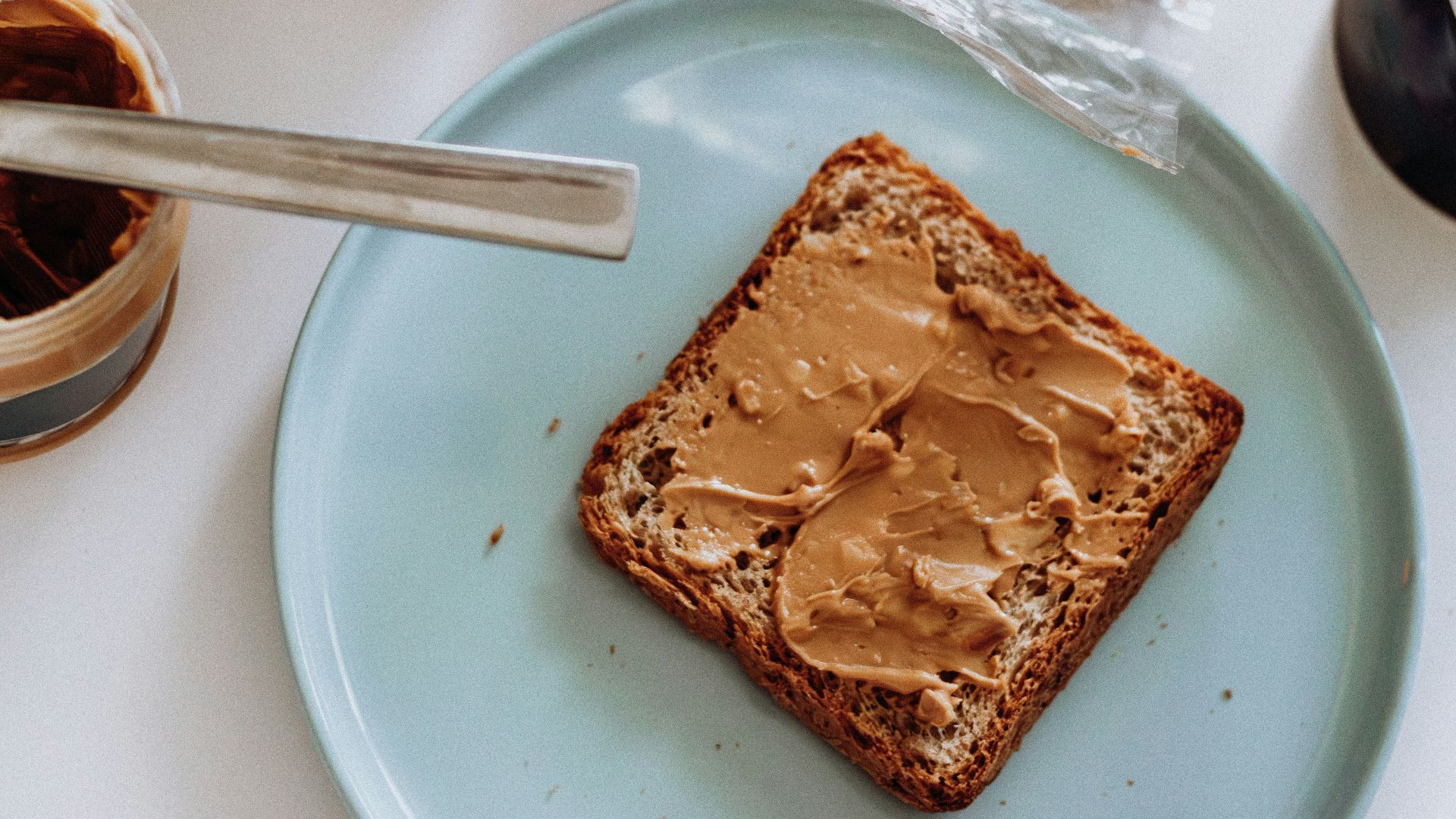 3. Toast au beurre de cacahuète