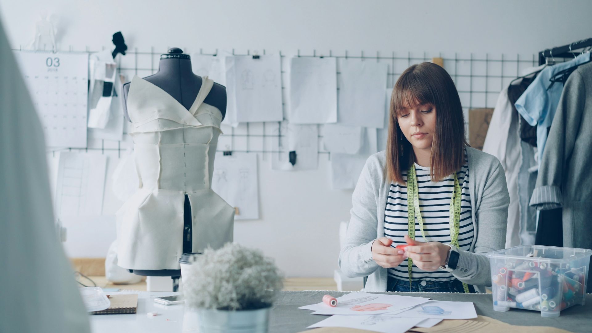 20 façons de porter des vêtements sur mesure sans paraître trop formel
