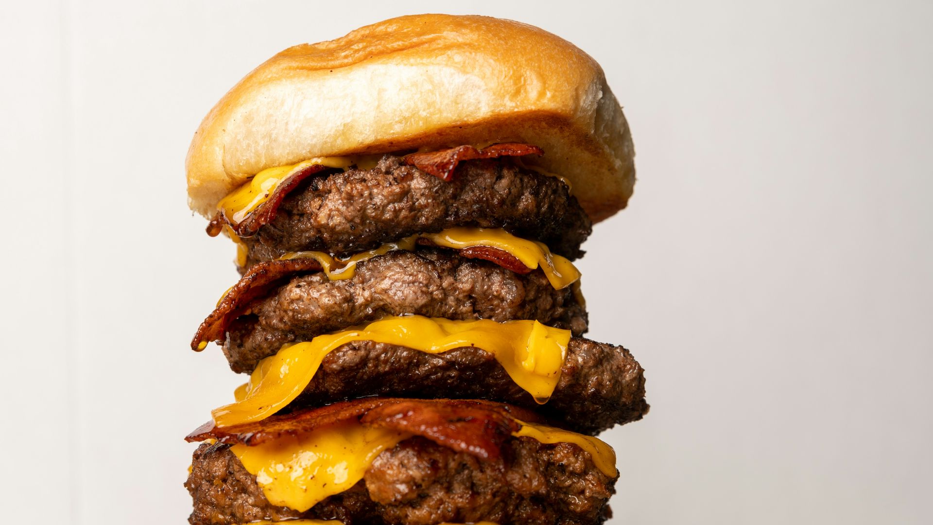 7. Des hamburgers démesurément hauts