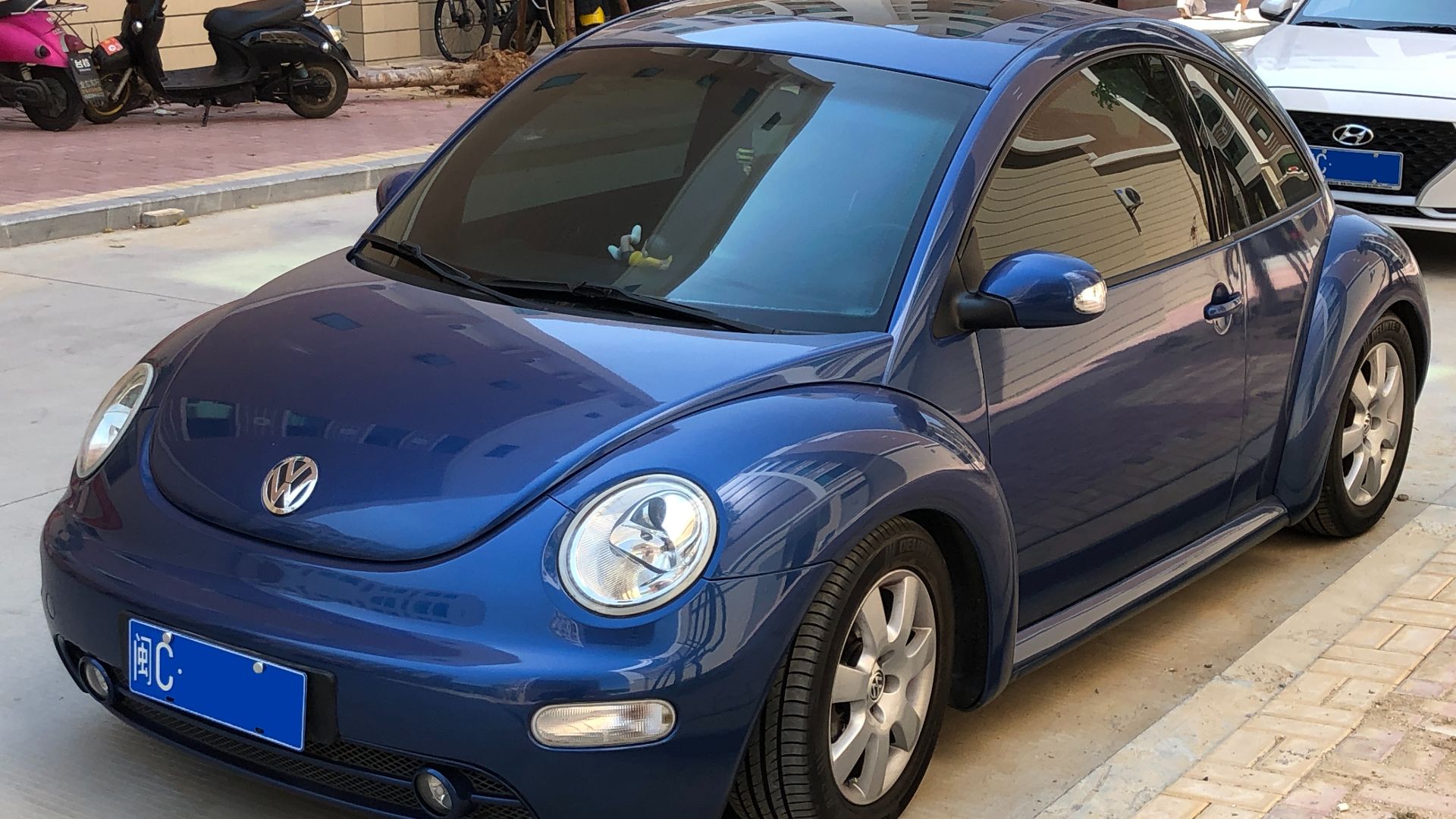 9. Volkswagen New Beetle
