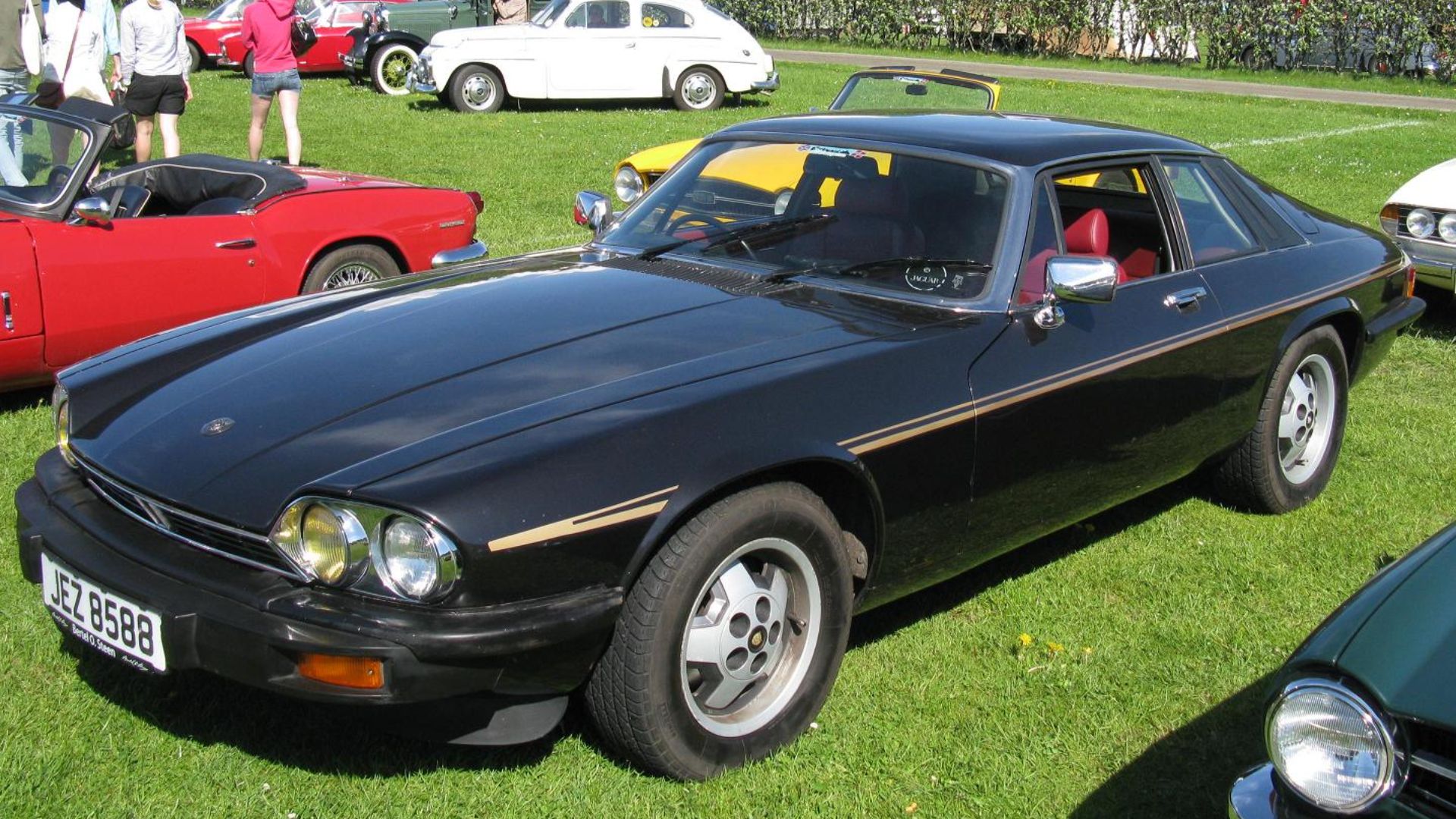 13. Jaguar XJ-S V12
