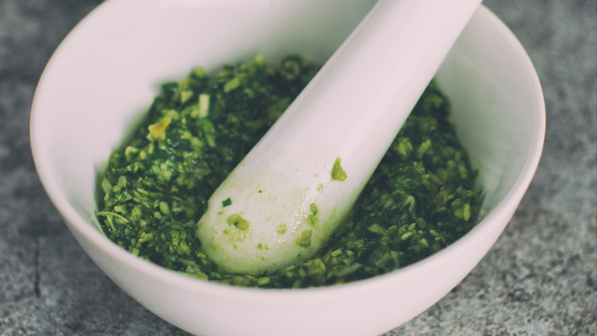 14. Aïoli au pesto