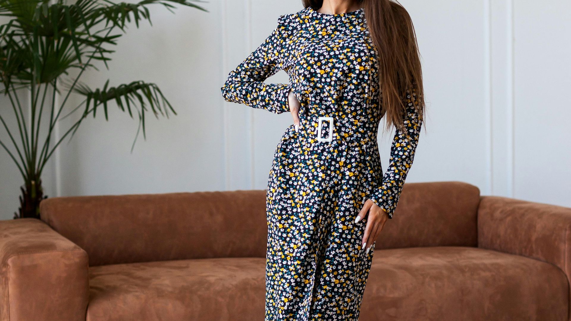 9. Une robe mi-longue à manches longues