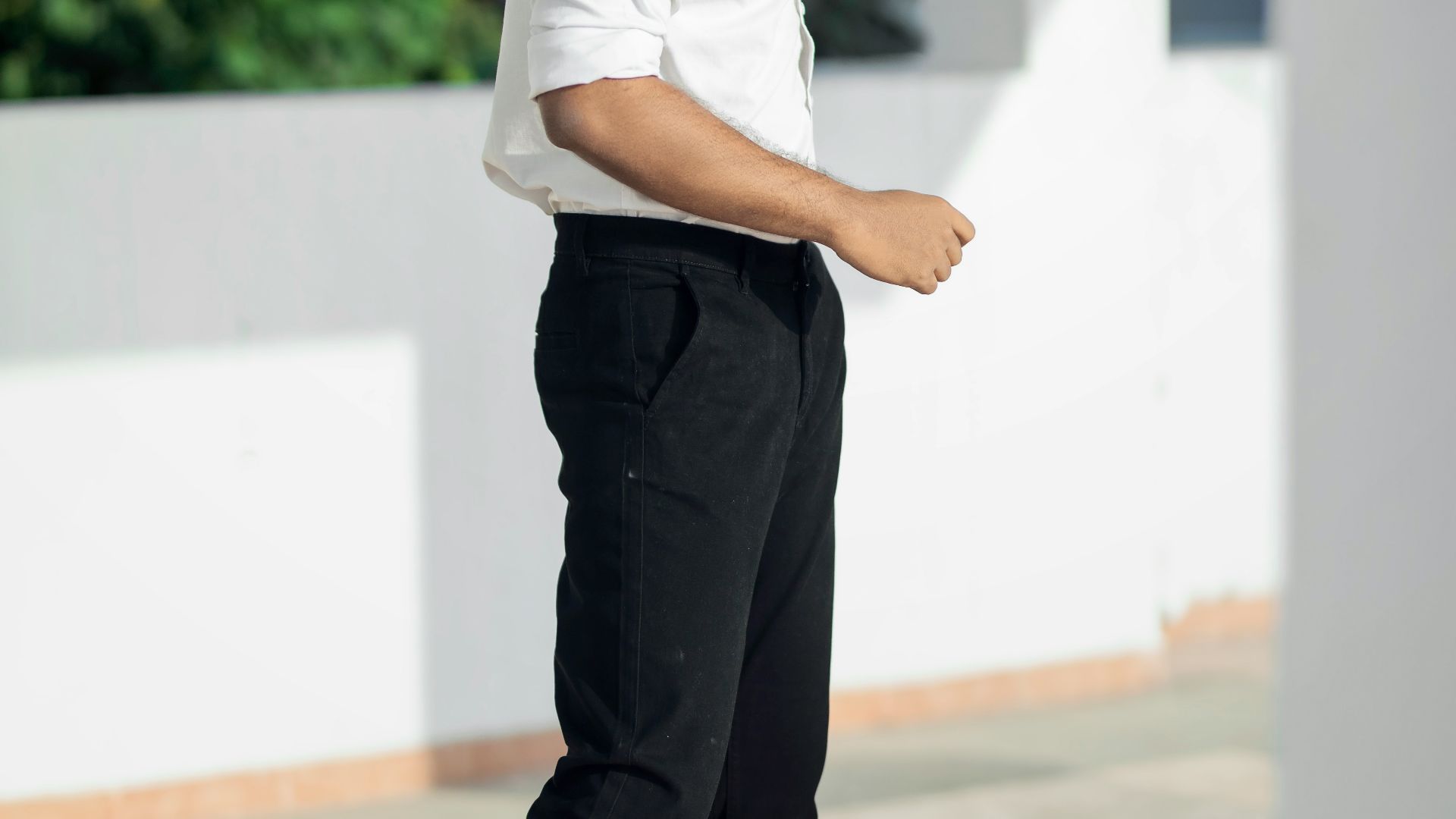 15. Pantalons chino aux couleurs classiques