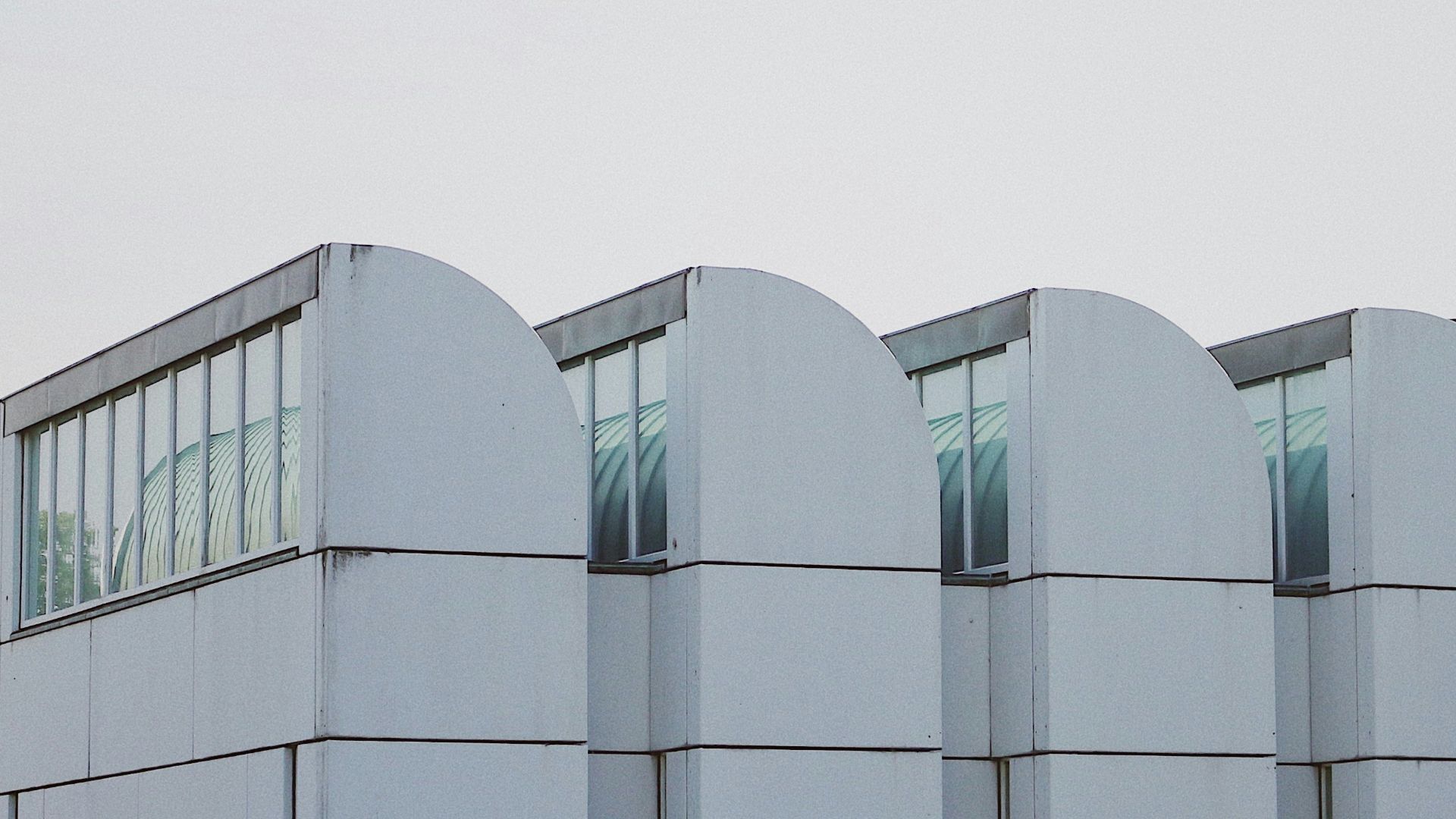 6. Bauhaus