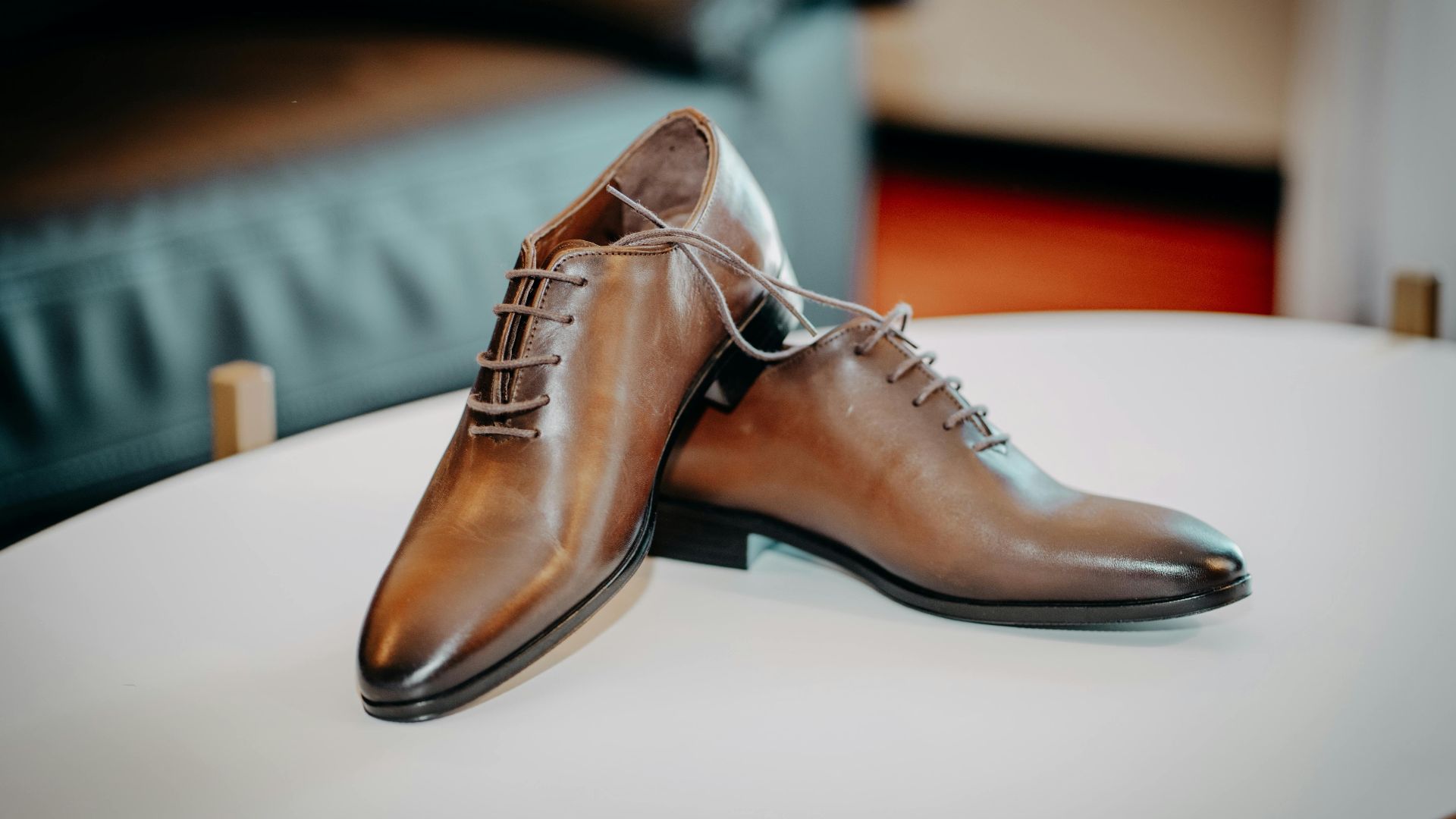 6. Chaussures de ville à bout pointu