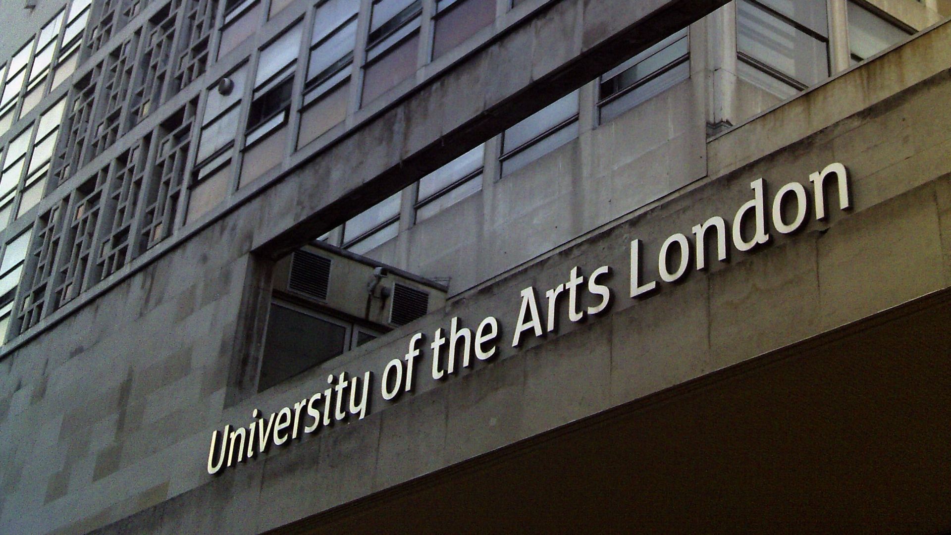 3. London College of Fashion