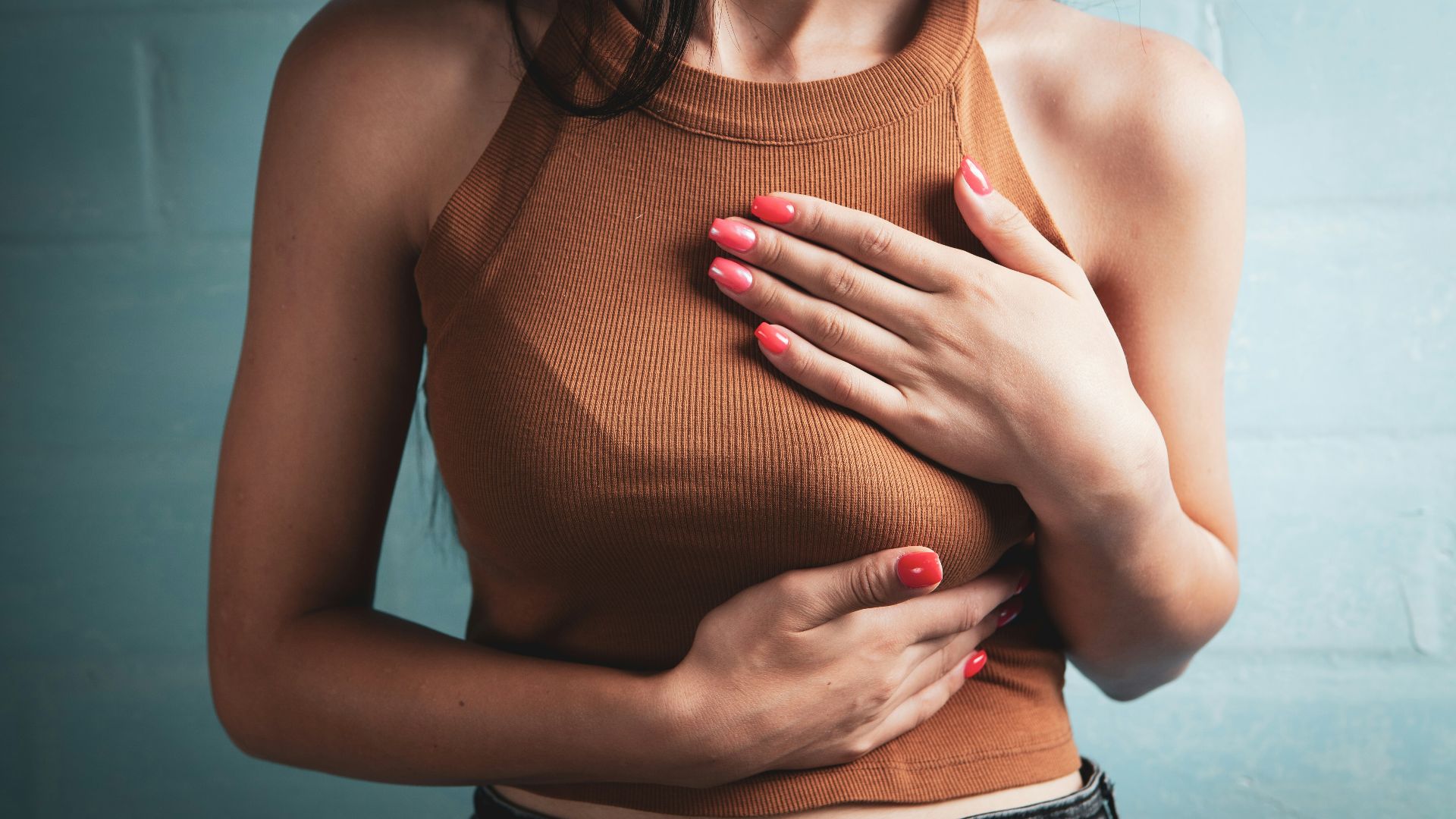 5. Un changement au niveau des seins que vous pouvez voir ou sentir