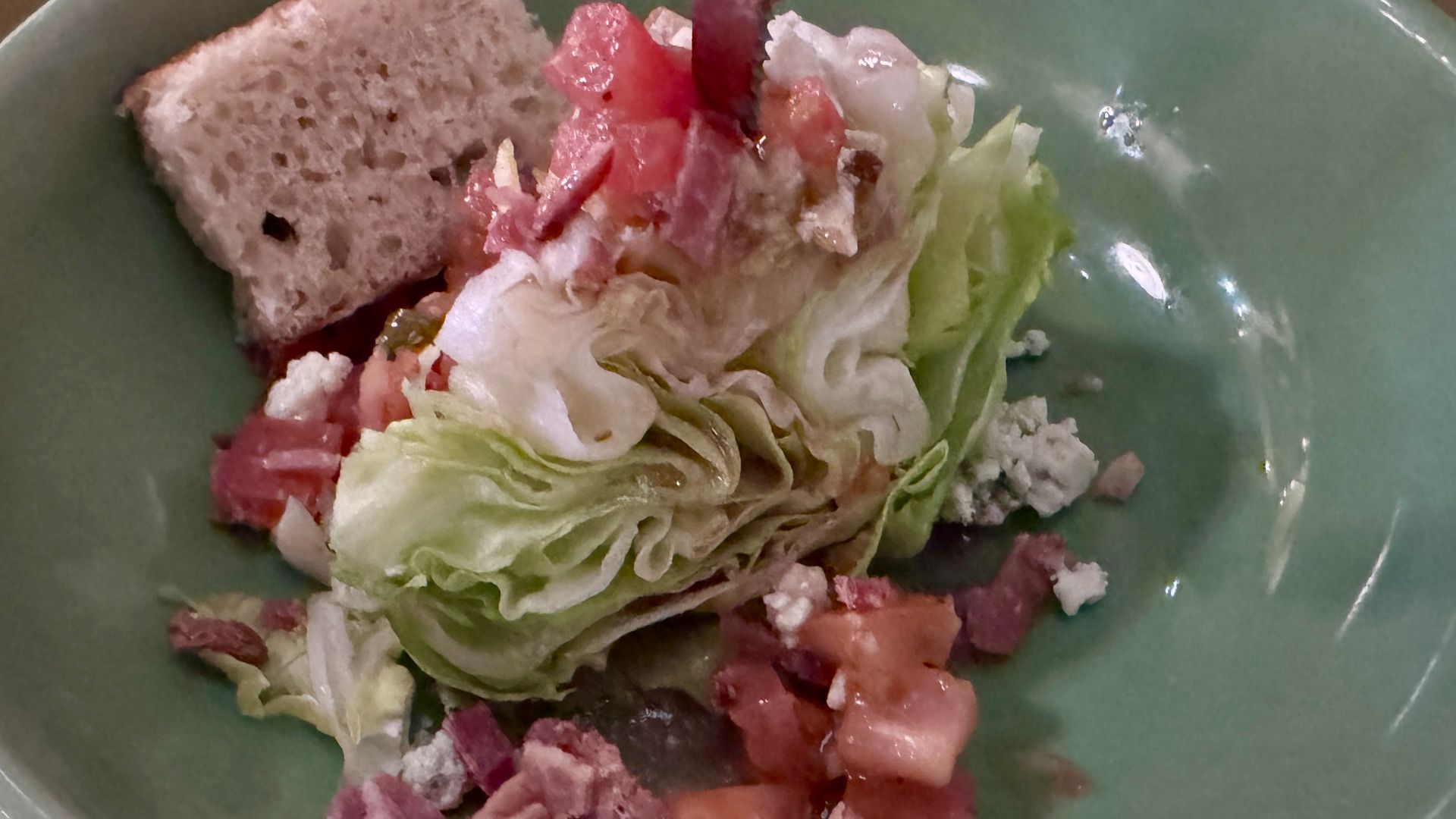 15. Salade de quartiers de pomme de terre au fromage bleu
