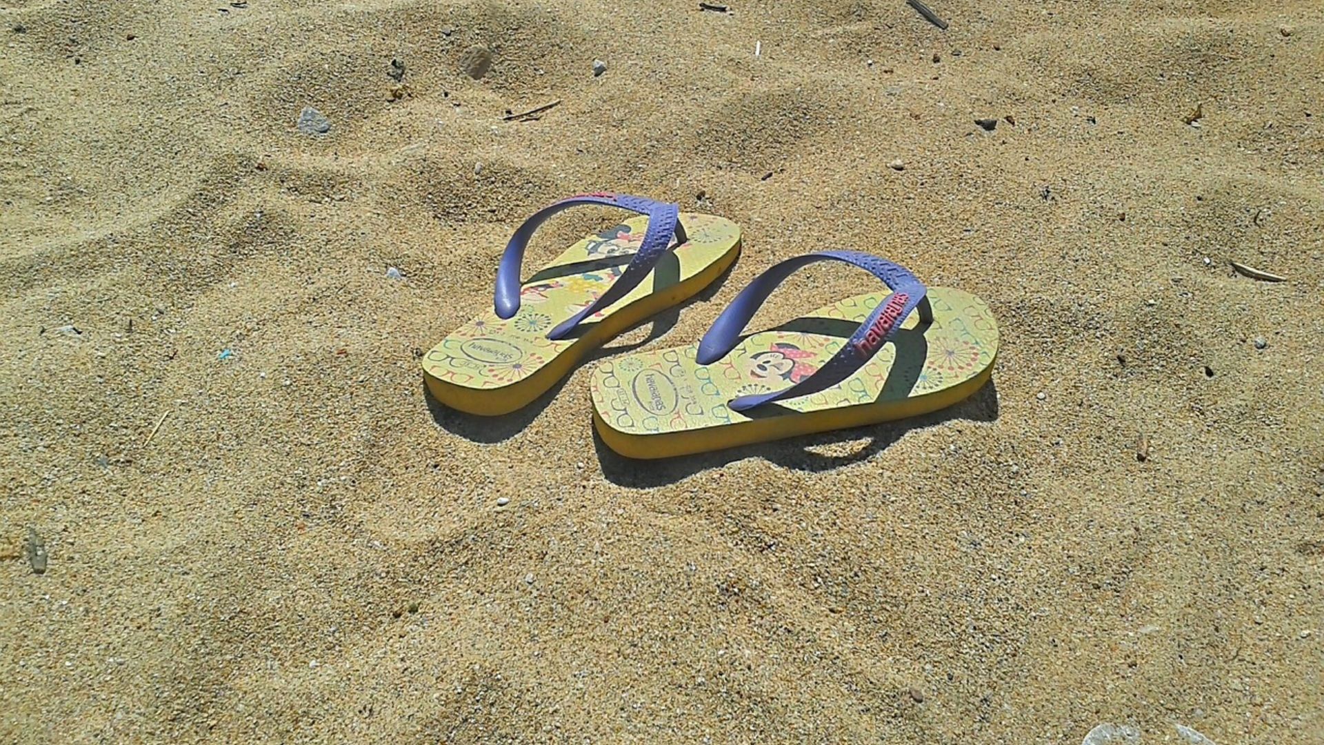 3. Tongs à semelle épaisse