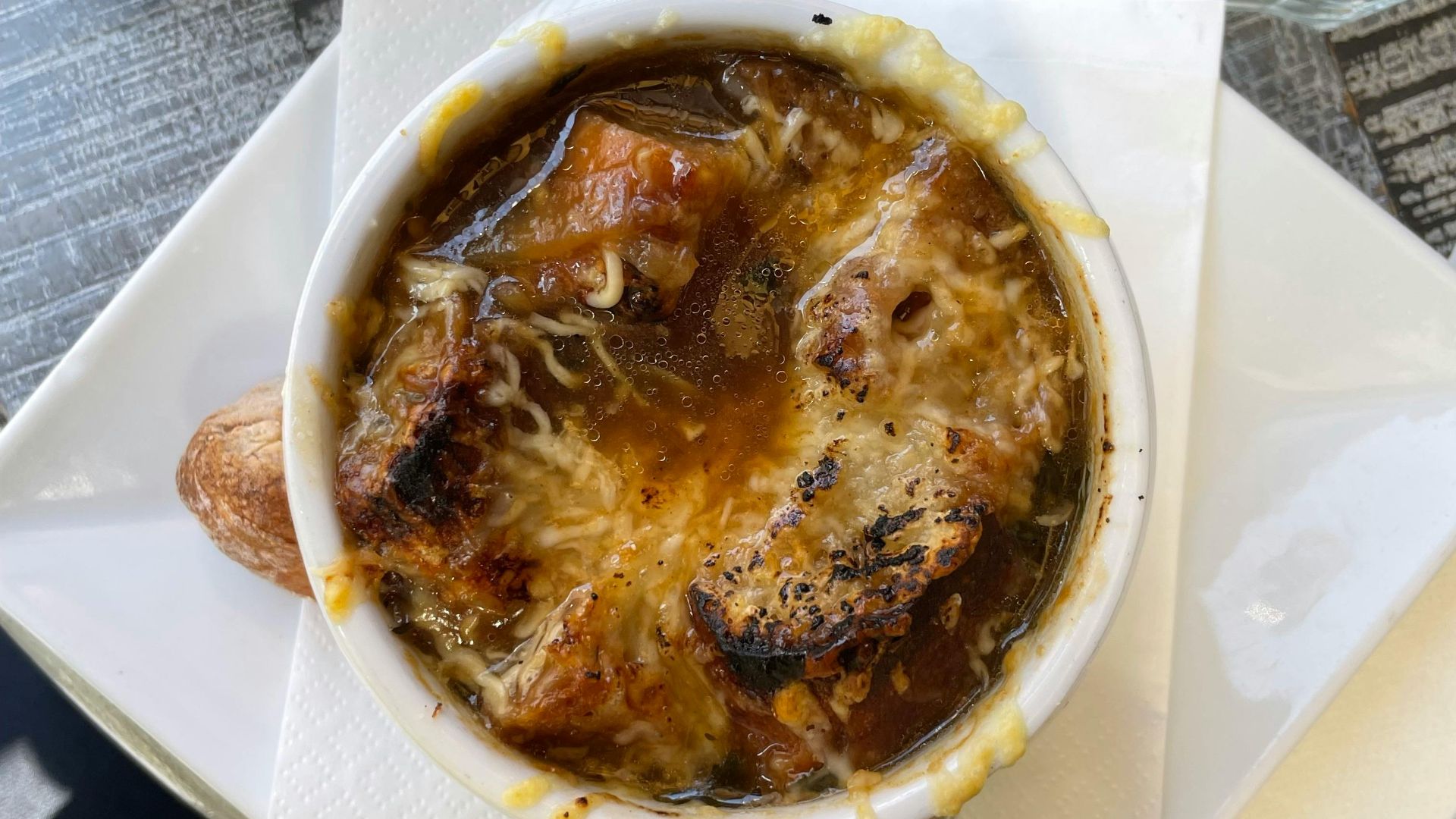 5. Soupe à l'oignon et sherry