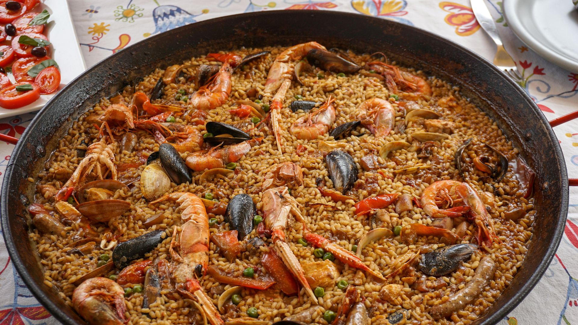 8. Paella