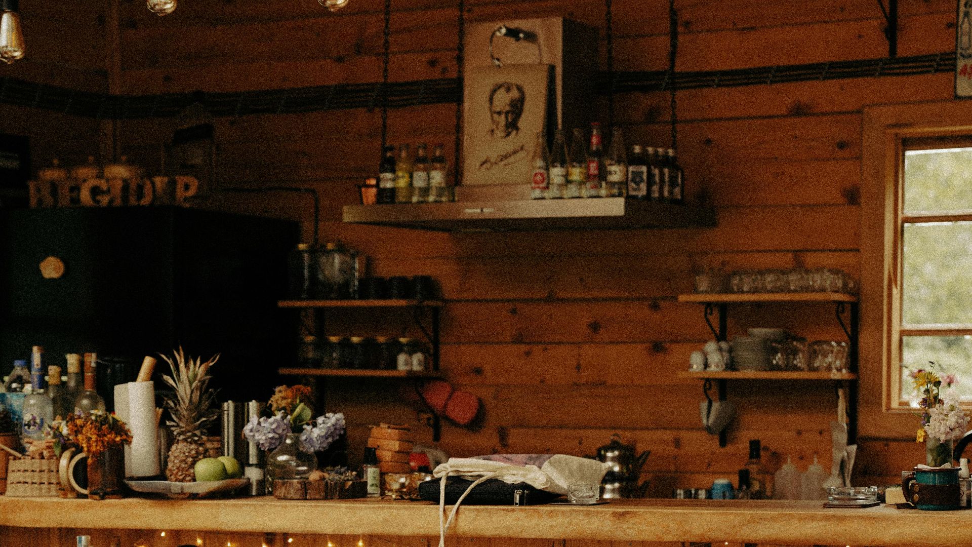 15. Un petit bar ou un coin boissons