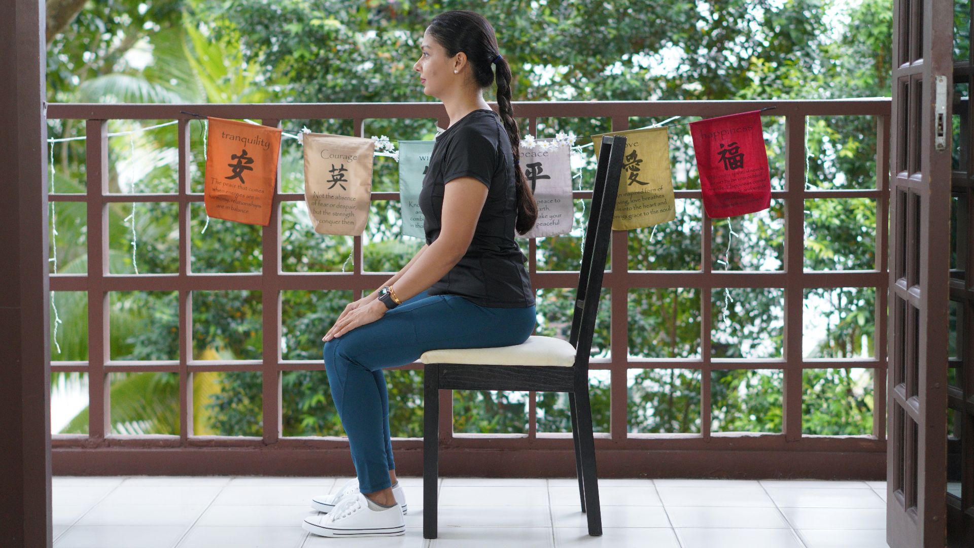 5. Extensions des jambes en position assise