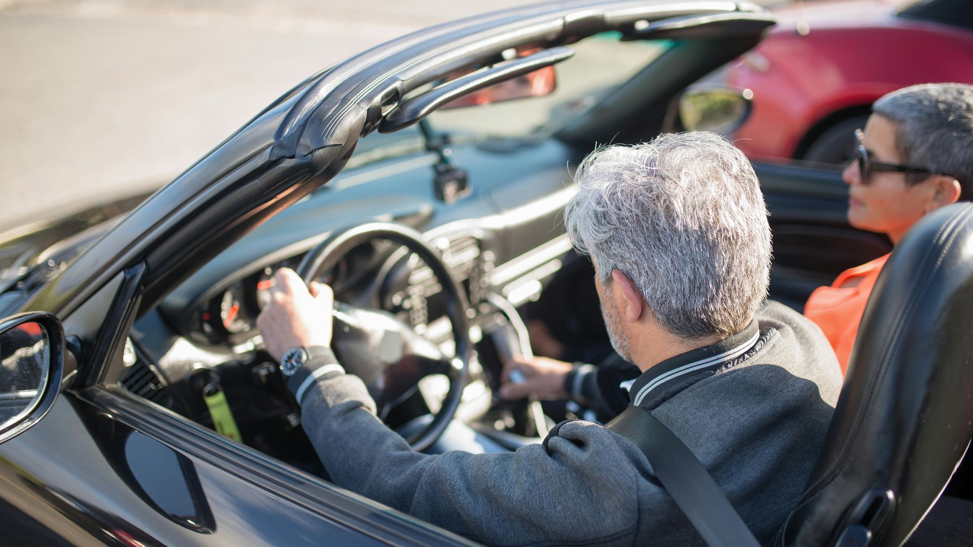 20 choses que les passagers remarquent dans votre façon de conduire avant même que vous ne vous en rendiez compte