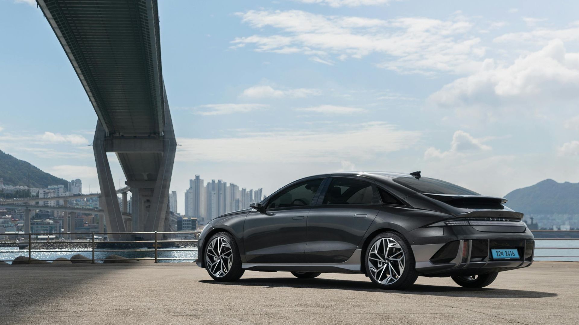 Hyundai Ioniq 6