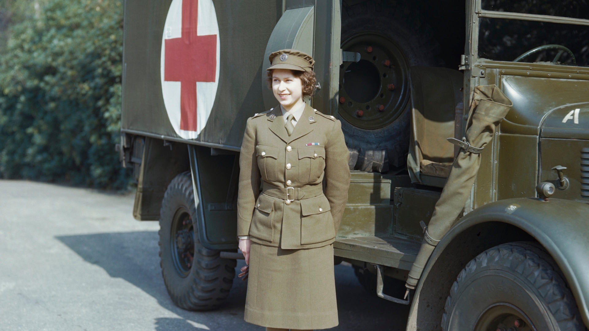 5. Première femme de la famille royale à servir à plein temps dans les forces armées