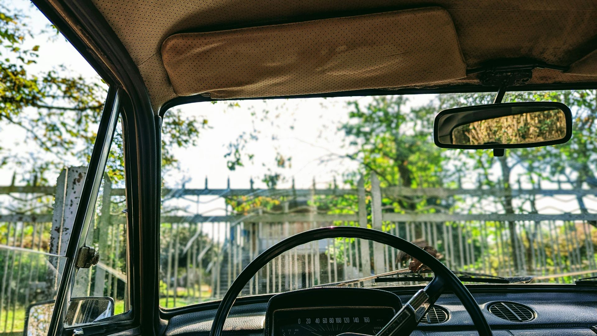 10. Vitres arrière qui s'abaissent complètement